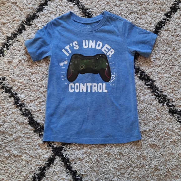 Boy's summer time tops short bundle - Picture 3 of 7